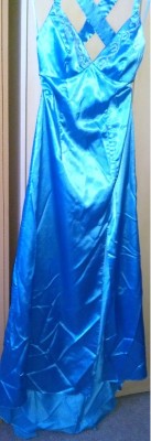 Has two lays of satin..