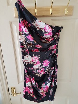 S size dress very silky 4£