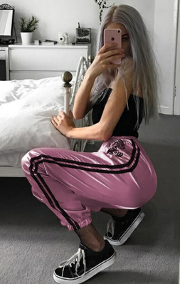 2018-02-09 15.45.37-273x431.png