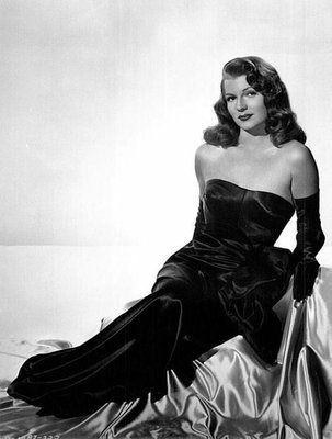 261bffa5aacb6665f79bea3835e5ae23--rita-hayworth-gilda-beautiful-actresses.jpg