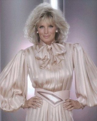 Linda Evans.jpg (57.42 KiB) Viewed 5831 times MMMMMMMMM Satin