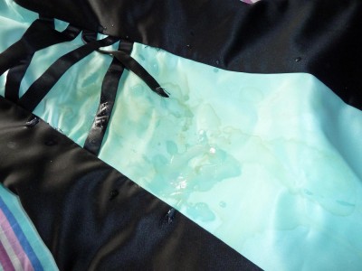 These stains are hideous.