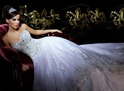 This hoe needs to be used like a human urinal. Her beautiful white gown would look nice all wet, stinky and yellow.