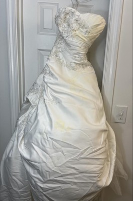 Lindsey’s wedding dress