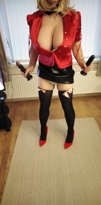 Satin Gurl seeking satin gurl or boyfriend