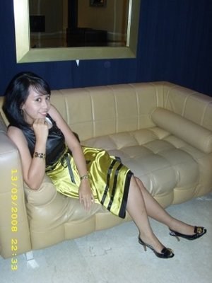 n1344094784_1716187_9378.jpg (24.96 KiB) Viewed 5383 times At Party
