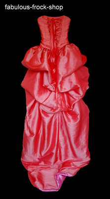 ...and it has a bit of a train and a bustle! Practically perfect!