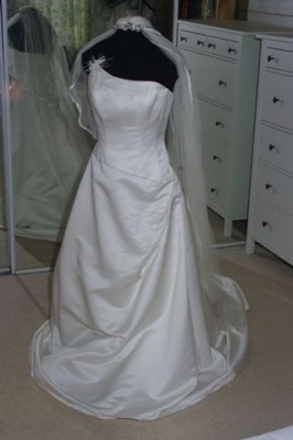 wedding dress 2.jpg