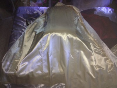 Cape White Satin - Cream Satin 250.jpg